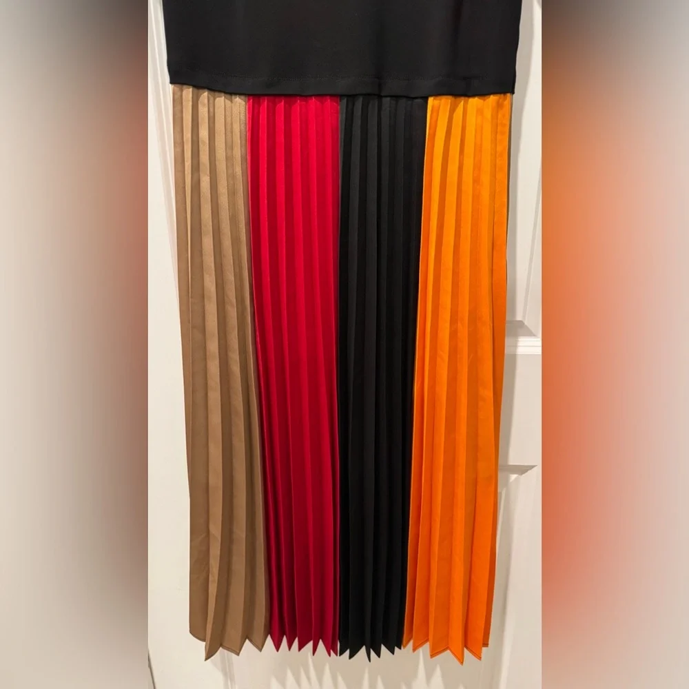 Karl Lagerfeld Color-blocked Pleated Midi Dress - Picture 5 of 8